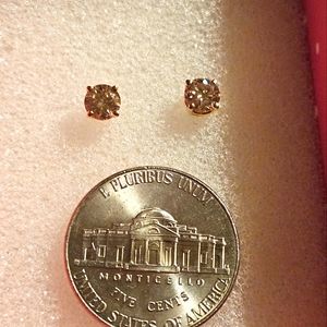 14kt gold diamond earrings